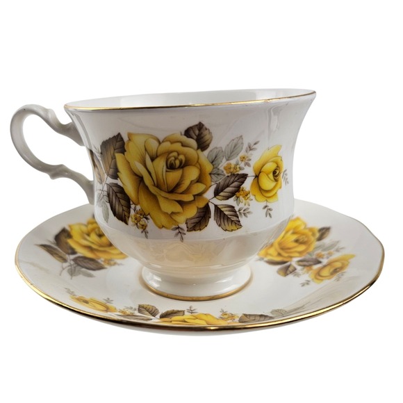 Royal China Queen Anne Teacup and Saucer Yellow Rose Floral Gold Trim England - Picture 3 of 8